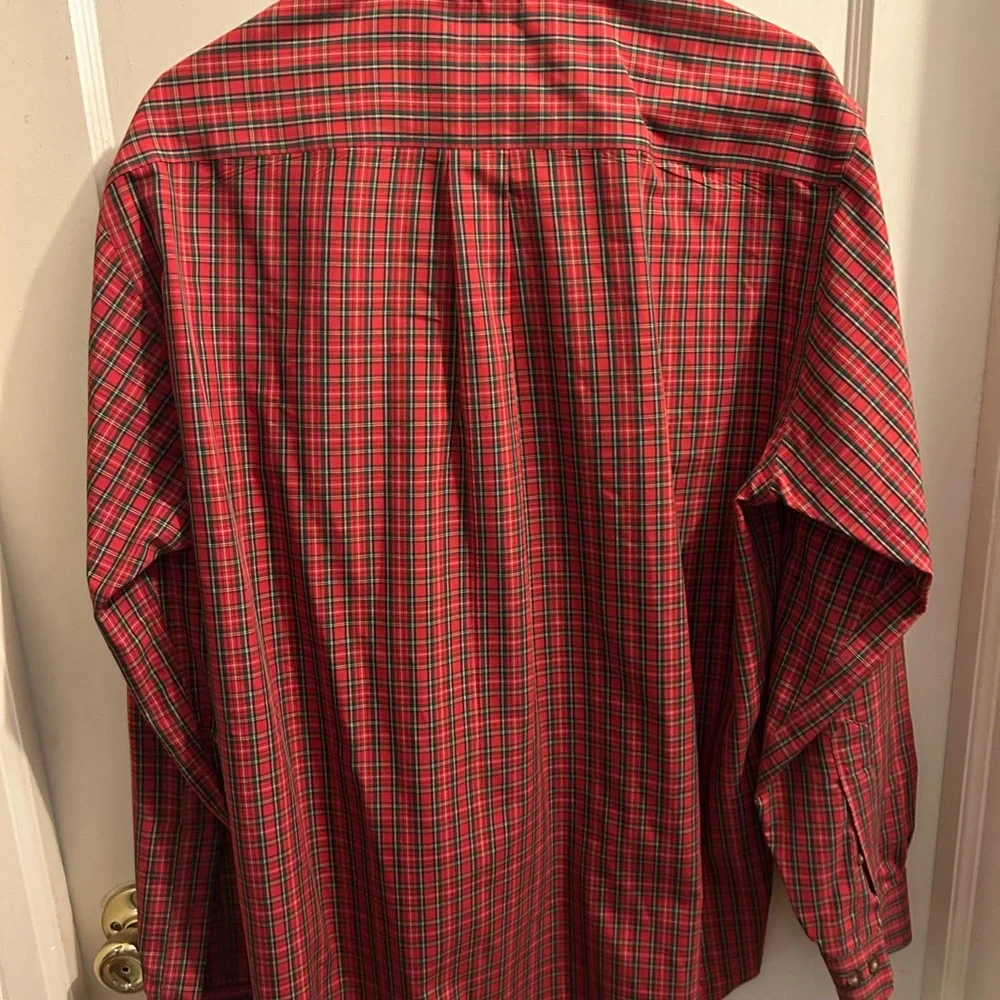 Brooks Brothers 346 men's red plaid non-iron button-down shirt size M‎ Christmas